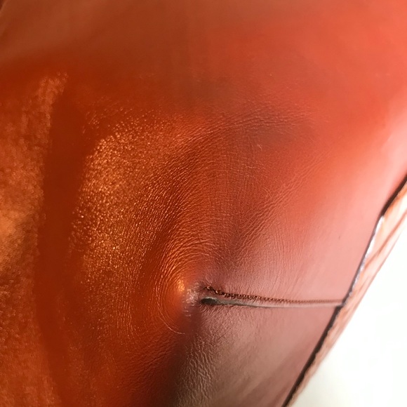 Signature V Crocodile-Embossed Leather & Smooth Leather Tote AS IS interior - Picture 10 of 16